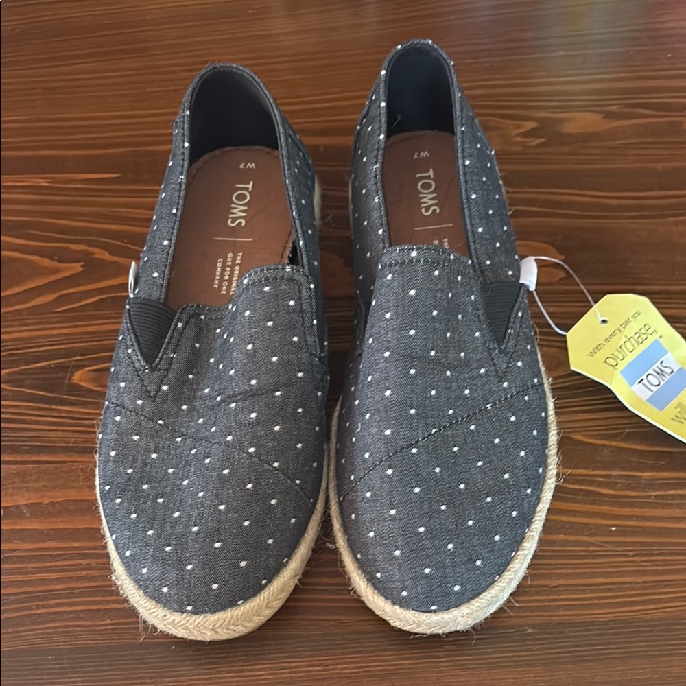 TOMS Gray and White Slip-On Sneakers with Elastic Panels